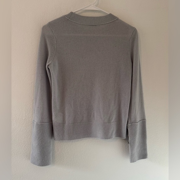 Club Monaco Cashmere Sweater Button Detail Bell Sleeves Lightweight Soft Size XS - Picture 2 of 10